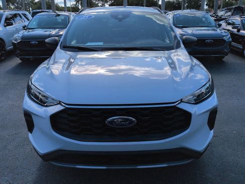 Certified 2025 Ford Escape ST-Line FWD image 8