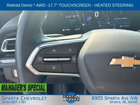 Used 2025 Chevrolet Traverse LT AWD/4WD image 18