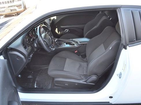 Used 2022 Dodge Challenger R/T image 17