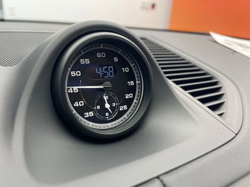 New 2026 Porsche Macan Turbo image 10