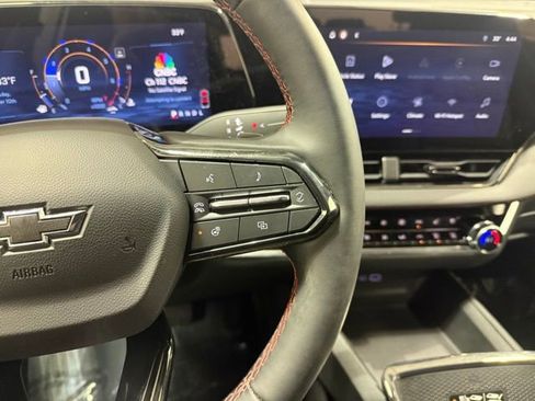 Certified 2025 Chevrolet Equinox RS w/ Safety and Technology Package image 15