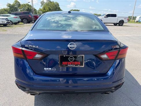 Used 2024 Nissan Altima 2.5 SR FWD image 31