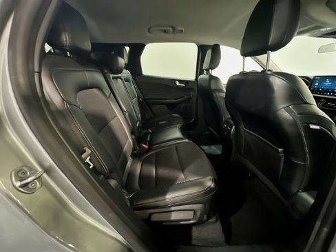 Used 2024 Ford Escape SE FWD image 20