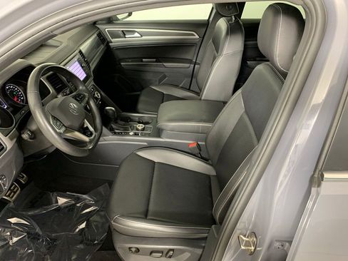 Used 2020 Volkswagen Atlas Cross Sport SE AWD/4WD image 27