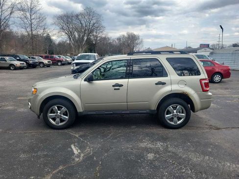 Used 2012 Ford Escape XLT image 5