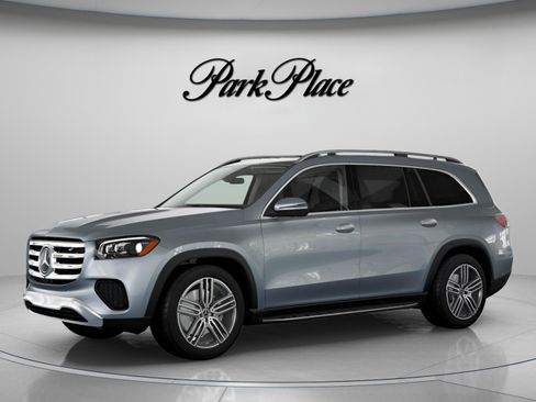 New 2026 Mercedes-Benz GLS 450 4MATIC image 2