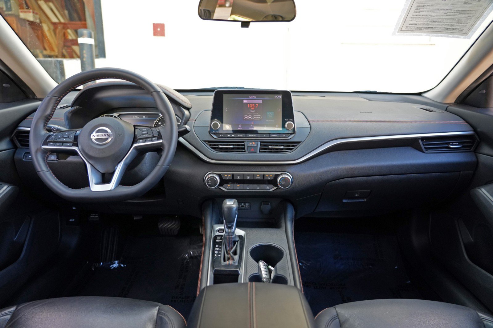 Used 2021 Nissan Altima 2.5 SR w/ SR Premium Package FWD image 12