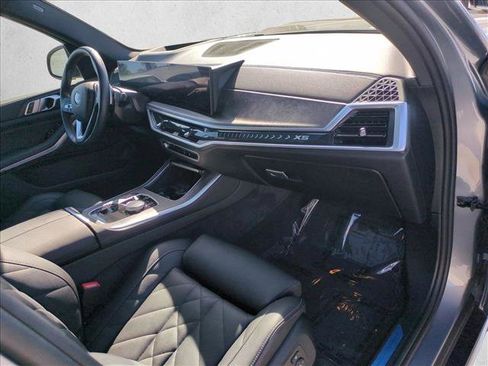 Used 2024 BMW X5 xDrive40i w/ Parking Assistance Package AWD/4WD image 24