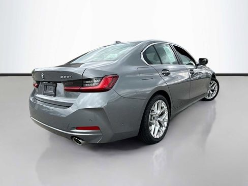 Certified 2025 BMW 330i xDrive Sedan w/ Premium Package AWD/4WD image 3