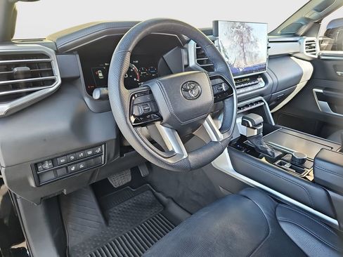 Certified 2023 Toyota Sequoia Platinum image 9