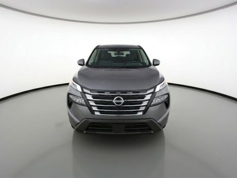 Used 2025 Nissan Rogue SV AWD/4WD image 2