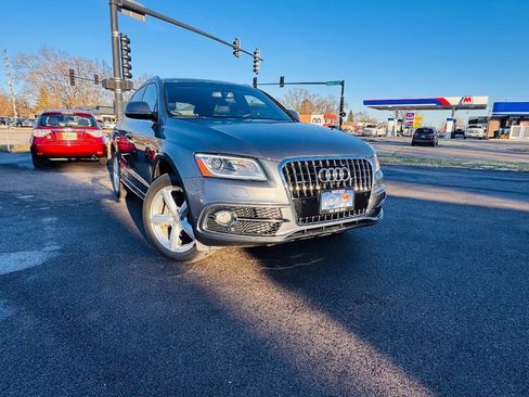 Used 2017 Audi Q5 2.0T Premium Plus w/ Technology Package image 4