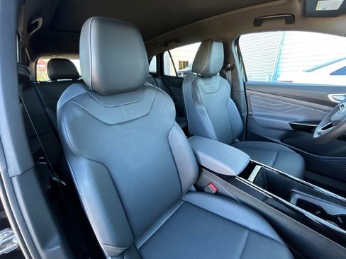 Used 2023 Volkswagen ID.4 Pro S image 41