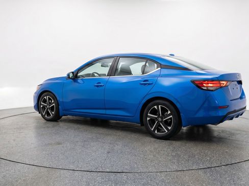 Used 2025 Nissan Sentra SV FWD image 6
