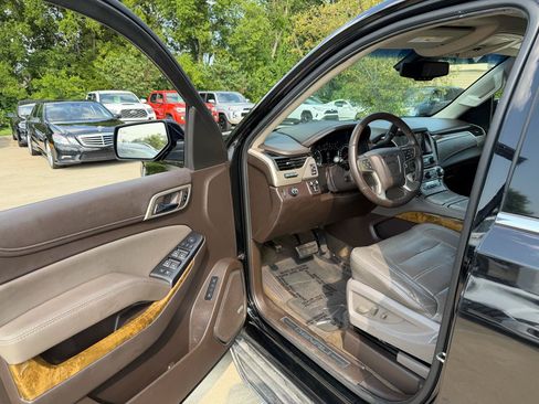 Used 2017 GMC Yukon Denali w/ Open Road Package RWD image 10