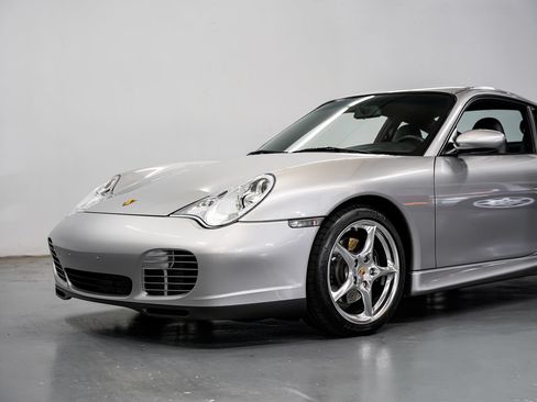 Used 2004 Porsche 911 Carrera RWD image 30