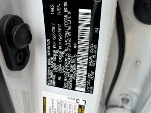 Certified 2024 Toyota 4Runner SR5 Premium AWD/4WD image 13