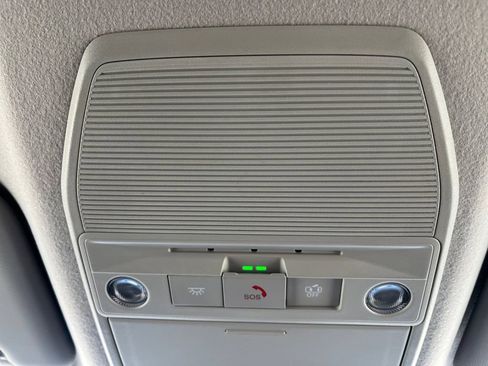 New 2026 Nissan Kicks SR w/ Cold Weather Package image 7