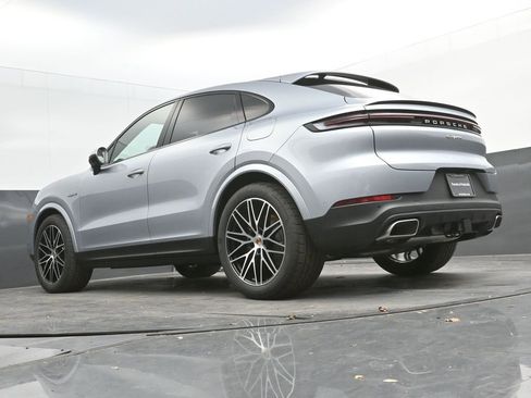 New 2026 Porsche Cayenne E-Hybrid Coupe image 26