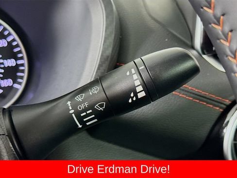 Used 2025 Nissan Sentra SR w/ Midnight Edition FWD image 15