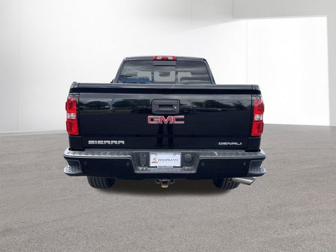 Used 2015 GMC Sierra 1500 Denali w/ Driver Alert Package AWD/4WD image 7