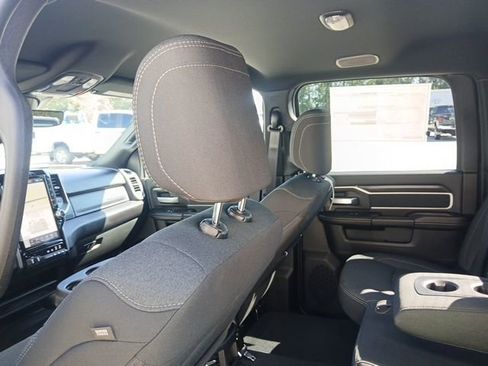 New 2026 RAM 3500 Big Horn AWD/4WD image 17