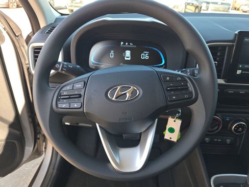 New 2026 Hyundai Venue SE image 10