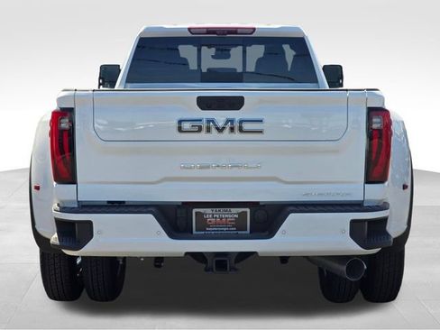 New 2026 GMC Sierra 3500 Denali Ultimate AWD/4WD image 4