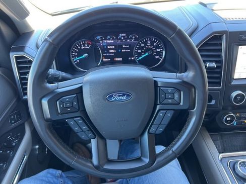 Used 2020 Ford Expedition Limited image 14