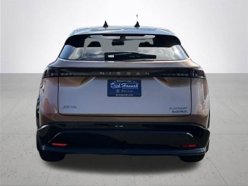 Used 2025 Nissan Ariya Platinum image 8