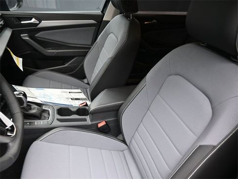 New 2026 Volkswagen Jetta SE image 19