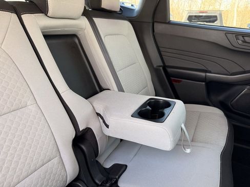 Used 2024 Ford Escape Active image 41