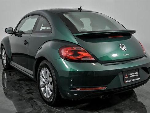 Used 2018 Volkswagen Beetle 2.0T S image 8