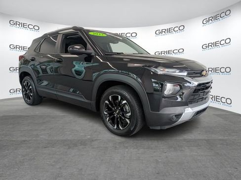 Used 2023 Chevrolet TrailBlazer LT FWD image 1