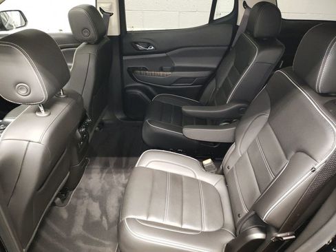 Used 2023 GMC Acadia Denali image 28
