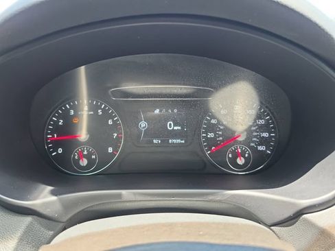 Used 2017 Kia Sorento FWD image 16