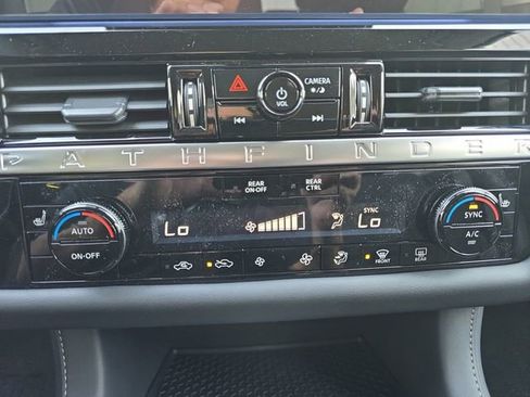 New 2026 Nissan Pathfinder SV image 4