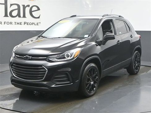 Used 2022 Chevrolet Trax LT w/ Midnight Edition image 33