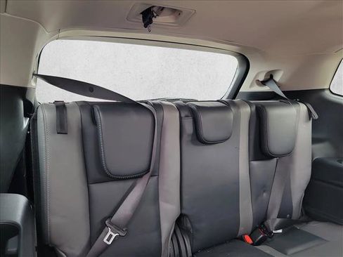 Used 2022 Subaru Ascent Onyx Edition image 16