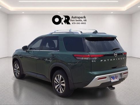 Used 2023 Nissan Pathfinder SL w/ Lighting Package (N92) AWD/4WD image 4