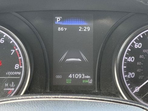 Used 2023 Toyota Camry SE w/ Convenience Package FWD image 16