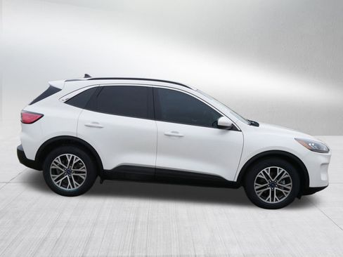 Certified 2022 Ford Escape SEL image 8