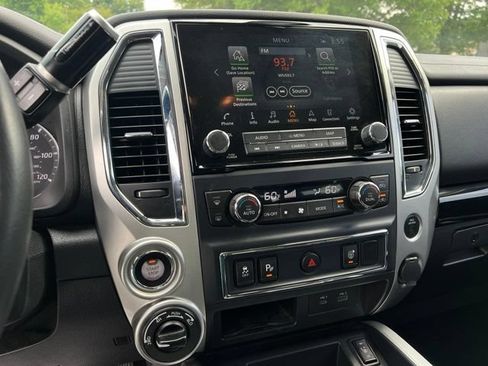 Used 2021 Nissan Titan SV w/ SV Convenience Package AWD/4WD image 35