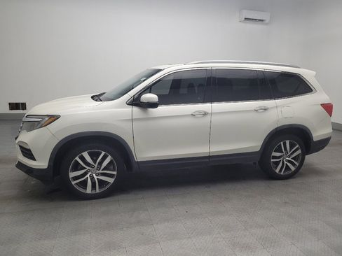 Used 2016 Honda Pilot Elite image 2