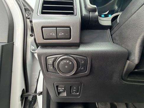 Used 2019 Ford F150 XLT w/ Equipment Group 302A Luxury AWD/4WD image 3
