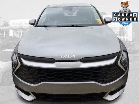 Used 2024 Kia Sportage LX FWD image 2