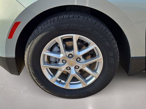 Used 2022 Chevrolet Equinox LT FWD image 11
