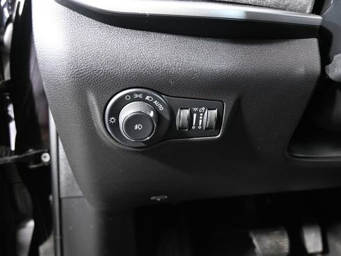 Used 2022 Jeep Compass Latitude AWD/4WD image 23