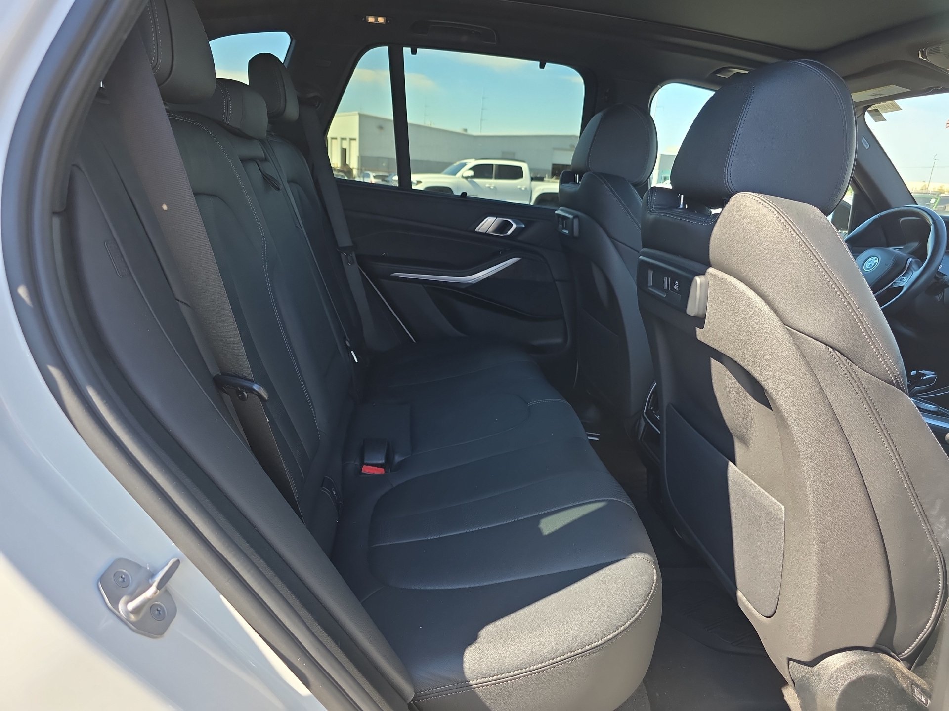 Used 2022 BMW X5 sDrive40i w/ Premium Package RWD image 15