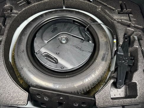 Used 2021 MAZDA MAZDA3 s image 29